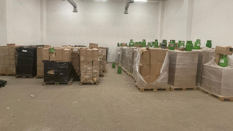 Contrabandă cu freon: Șapte percheziții și două persoane arestate