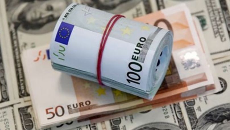 Лей укрепляет свои позиции по отношению к евро и доллару.