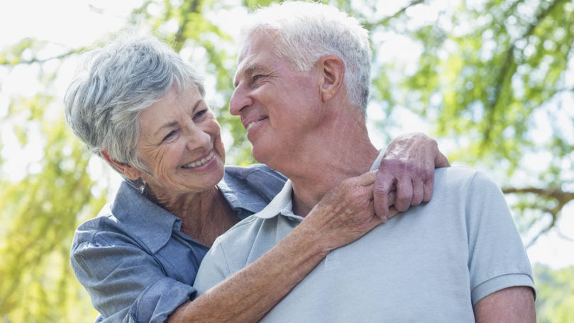 Oamenii de știință: Sistemul imunitar la bărbați și femei îmbătrânește diferit.