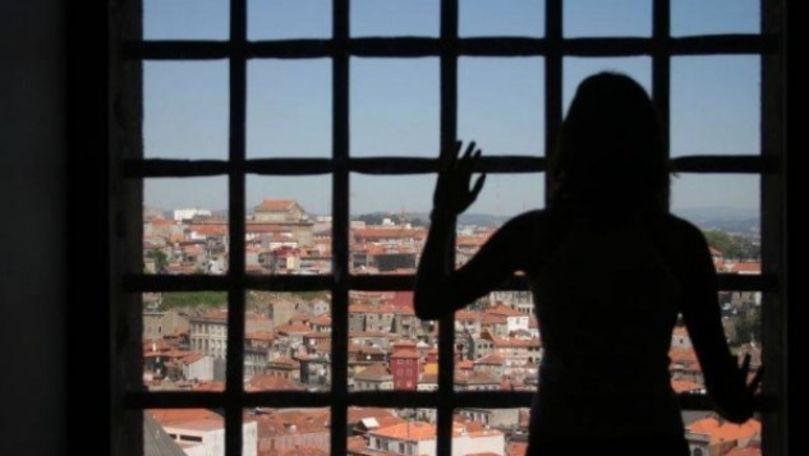 O femeie din Căușeni va sta 10 ani după gratii pentru tentativă de omor