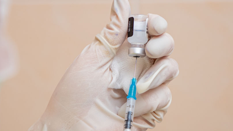 Start vaccinării în stânga Nistrului: 800 de medici, imunizați în 2 zile