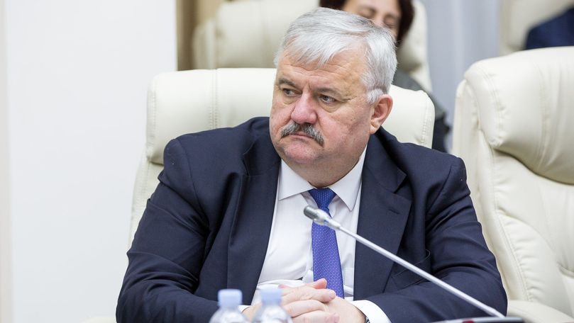 Шаров обратился к учителям после заявлений Кику: Останусь вашим коллегой.