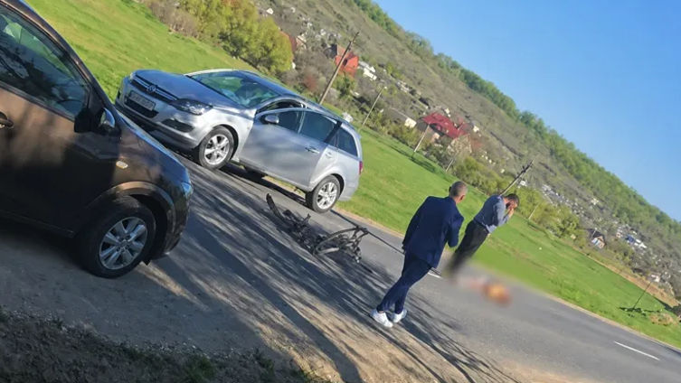 В Каприянах автомобиль сбил 8-летнего ребёнка на велосипеде.