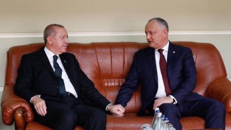 Dodon va discuta cu Erdogan despre profesorii expulzaţi din Moldova