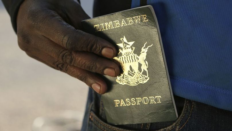 O ţară nu mai eliberează paşapoarte pentru că nu mai are bani