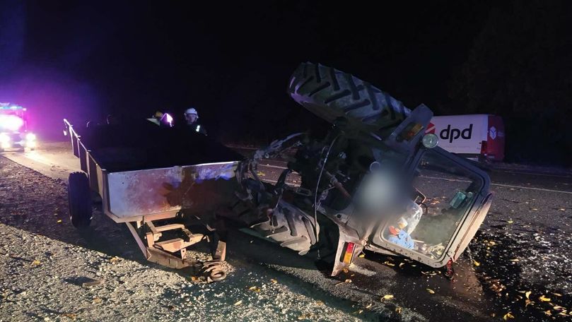 Accident pe traseul Chișinău-Hâncești: Un camion a tamponat un tractor