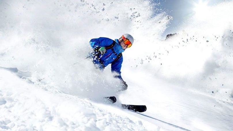 E timpul vacanțelor la munte: Ce prețuri au echipamentele de schi