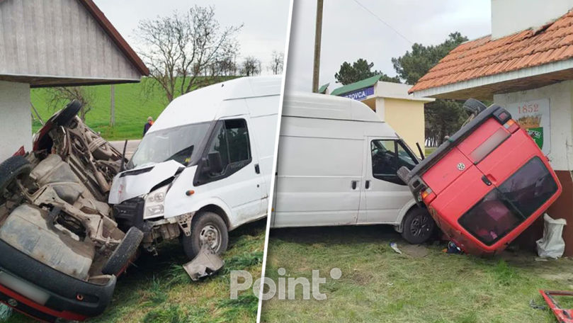 Accident la Glodeni: Două automobile s-au tamponat.