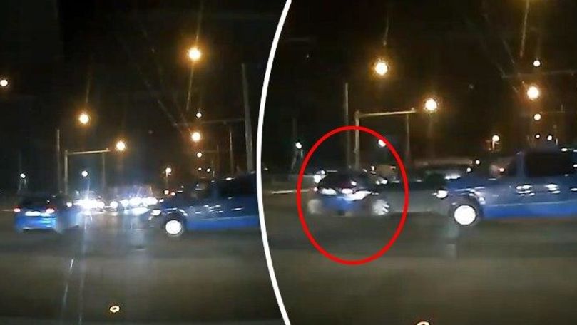 Mașină care trece pe roșu, filmată cum e accidentată în Chișinău