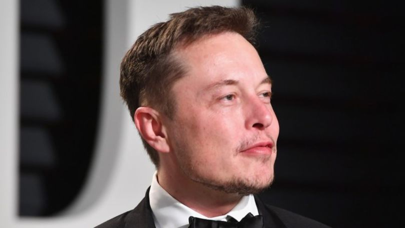 Elon Musk îndeamnă la bombardarea nucleară a planetei Marte