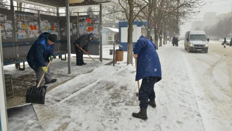 În Capitală se circulă în condiții de iarnă: Celula de criză, activată
