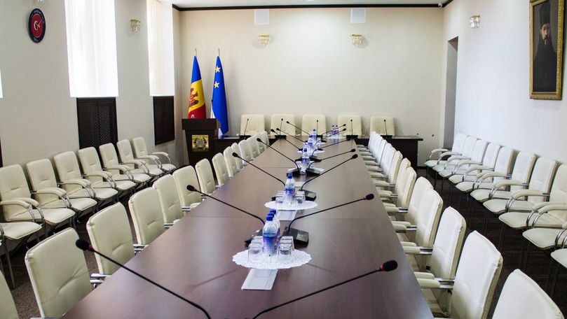 НСГ в очередной раз не смогло принять закон о бюджете на 2021 г.