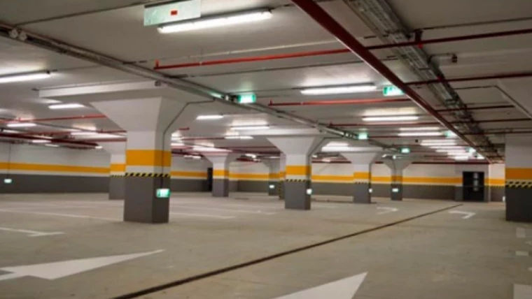 Dezvoltatorii vor fi stimulați legal să construiască parcări subterane