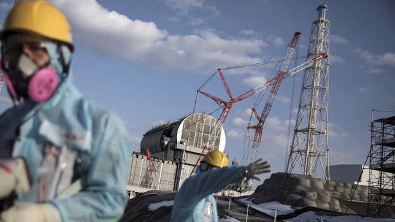 Japonezii au început extragerea combustibilului dintr-un reactor afectat