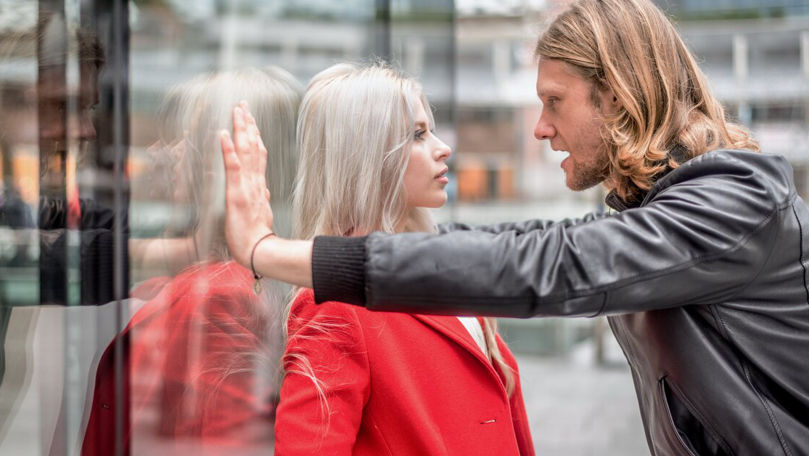 Эксперт назвала признаки психически нездорового человека.