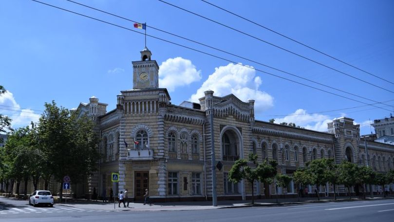 Lupta pentru fotoliul de primar al Chișinăului: Candidați și estimări