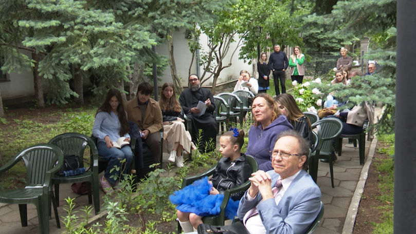 Curtea Muzeului Literaturii Române, transformată în scenă lirică