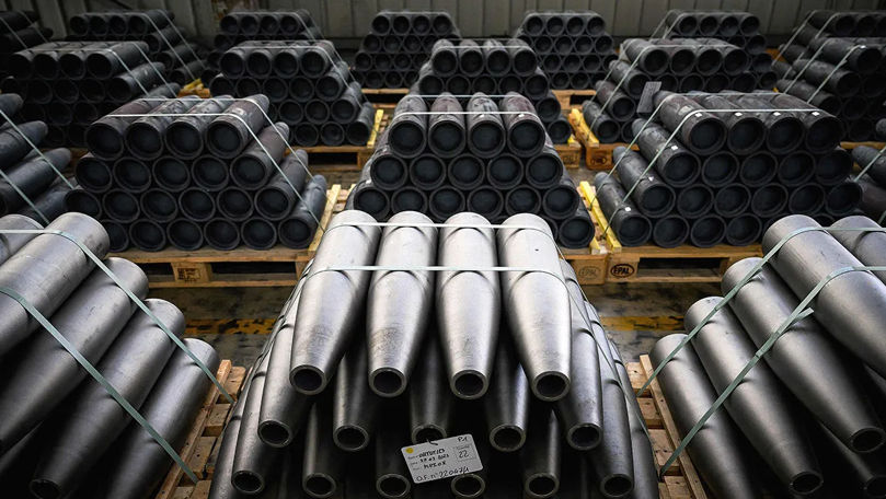 SIPRI: США, Китай и Россия потратили половину военных расходов мира за 2025 год.