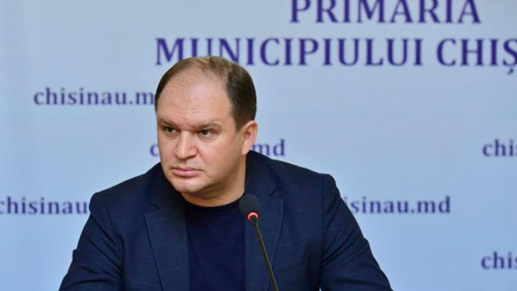 Примар столицы Ион Чебан выступил по поводу запрета листовок.