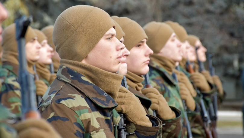 Au jurat credinţă Patriei. Peste 250 tineri militari au depus jurământul