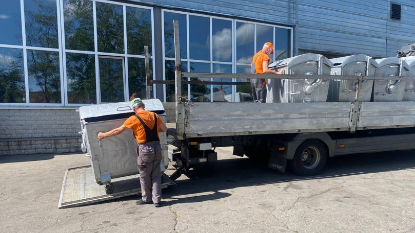 Chișinău: Peste 800 de containere, curățate, vopsite și dezinfectate