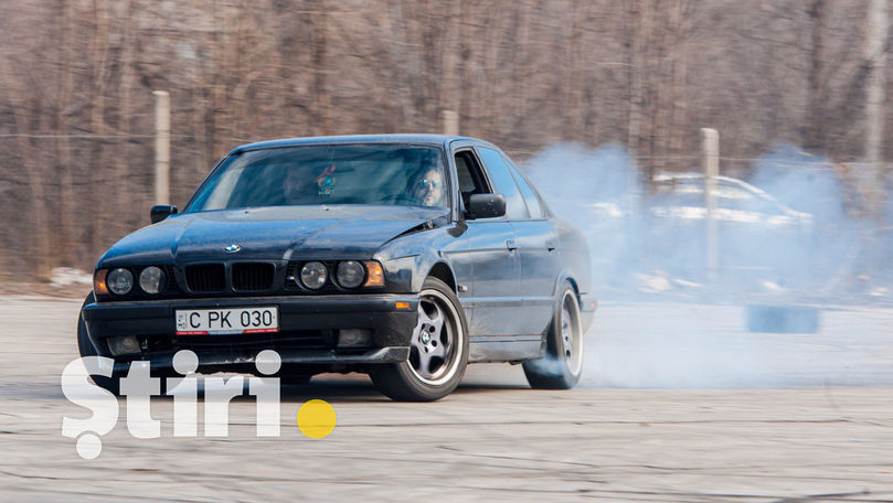 Adrenalină la Ghidighici: Șoferii de BMW s-au întrecut în drifturi