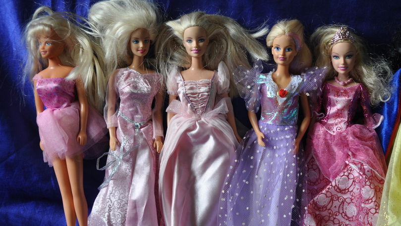 Colecţie pentru Cartea Recordurilor: Canadianca cu mii de păpuşi Barbie