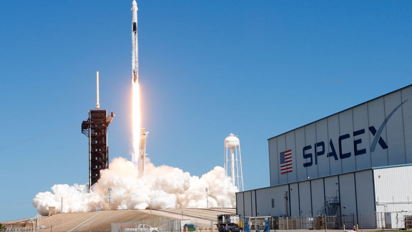 O echipă de elevi din București a lansat un satelit odată cu SpaceX
