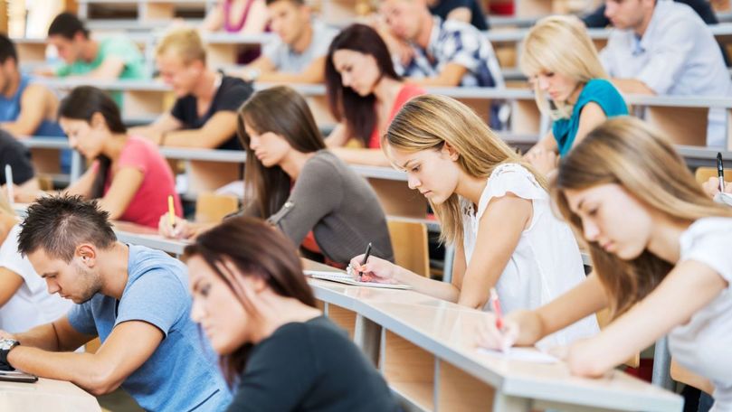 Universitățile din Moldova, fără studenți: Numărul s-a redus în jumătate