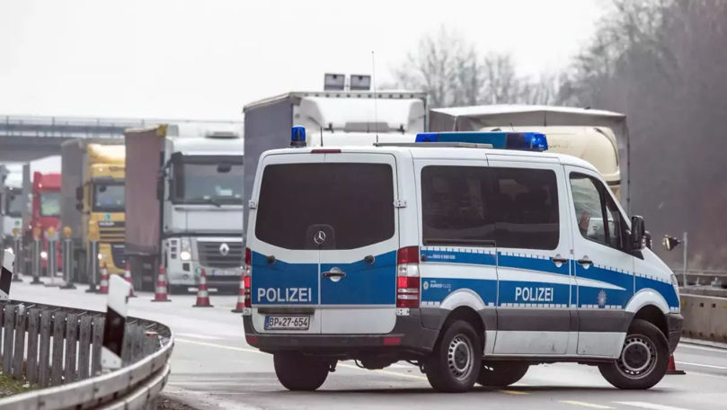 Un TIR din România cu 16 tone de explozibil, oprit de Poliția austriacă