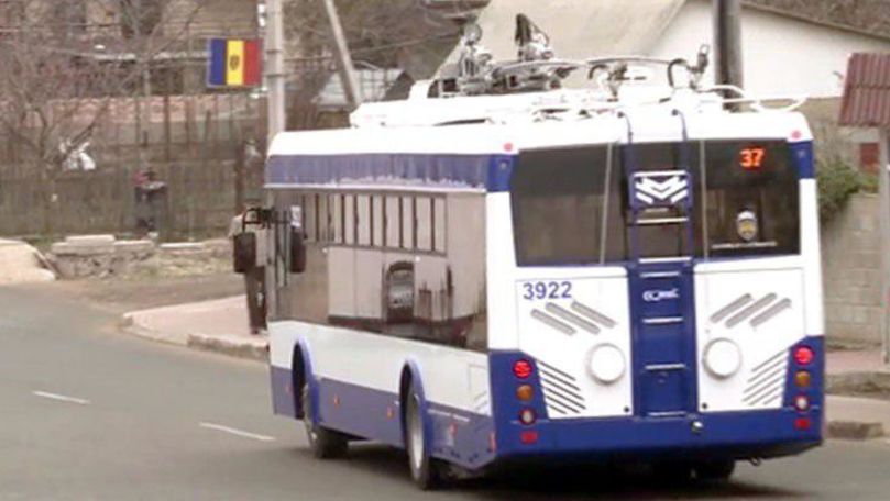 Locuitorii din Bubuieci se plâng că duc lipsă de transport public