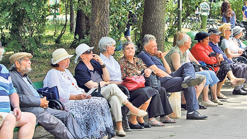 FMI: Îmbătrânirea şi scăderea populaţiei vor afecta economia Moldovei