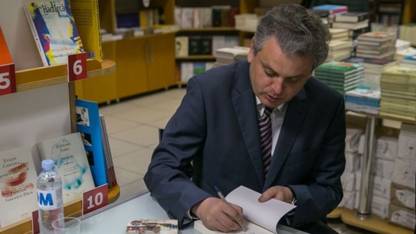 Ambasadorul Oleg Serebrian a lansat o nouă ediție a unui roman