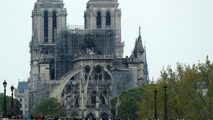Autoritățile pariziene recomandă suspendarea reparaţiilor la Notre-Dame