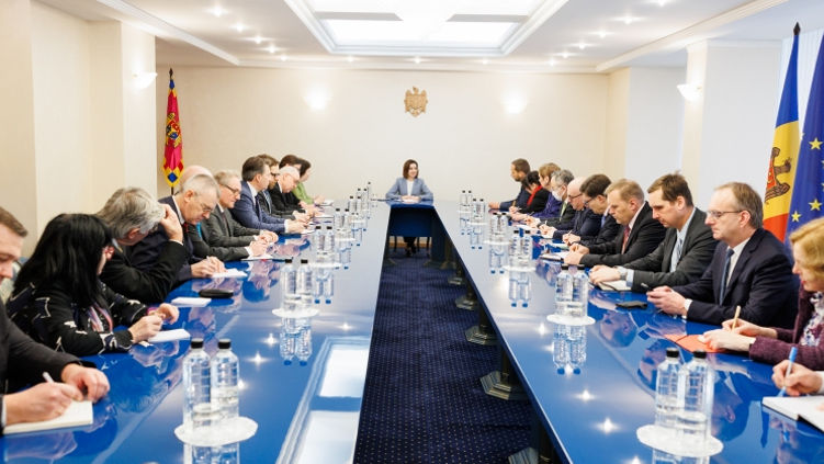 Майя Санду обсудила с послами референдум о вступлении в ЕС.