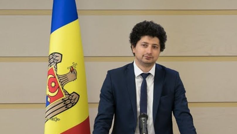 Депутат от PAS Раду Мариан.