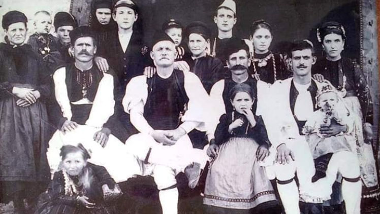 23 Mai, Ziua Națională a Aromânilor, rudele noastre de sânge din Balcani