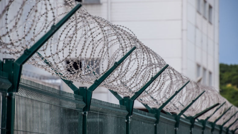 Doi pușcăriași ar fi evadat noaptea din Penitenciarul nr. 8 Bender