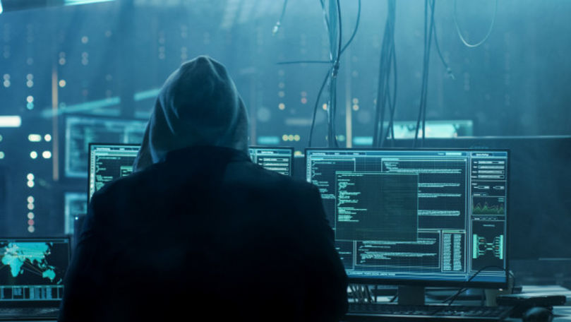 Un hacker a furat 106 de milioane de date de la americani și canadieni