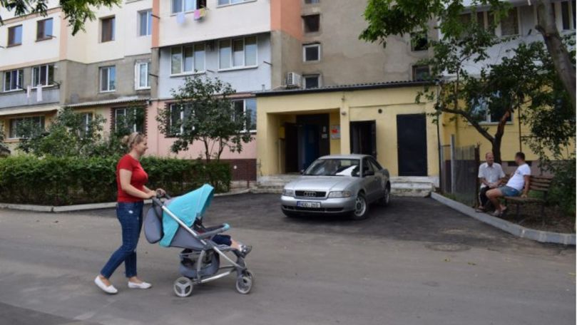 Mai multe căi de acces şi curţi din municipiul Ungheni au fost renovate