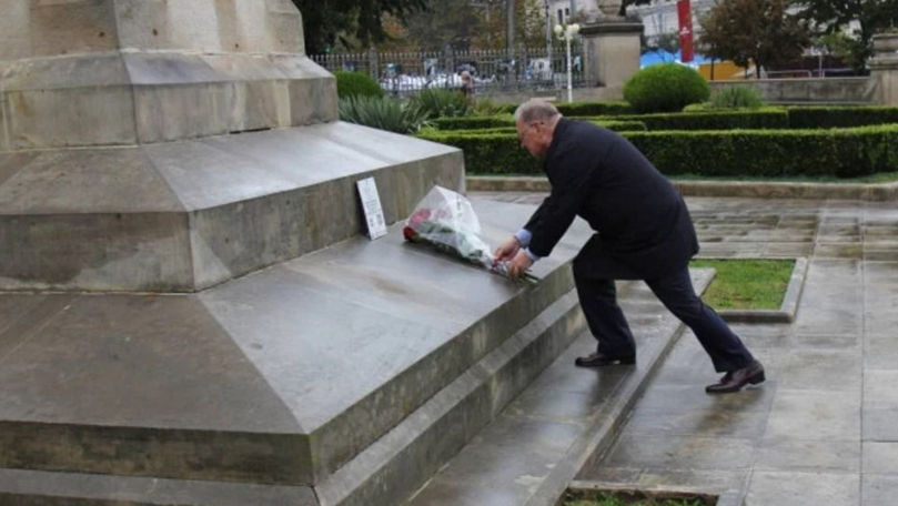 Ambasadorul Rusiei în Moldova a depus flori la un monument din Tiraspol