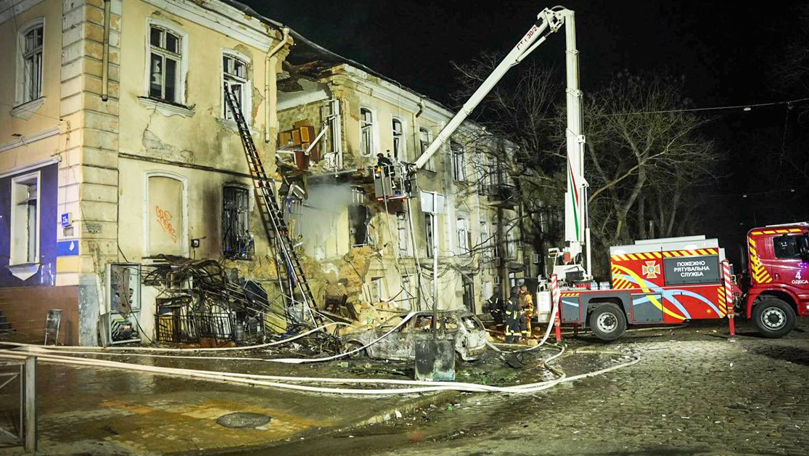 Rusia a lansat un atac masiv asupra Odesei: Un complex rezidențial a fost avariat.