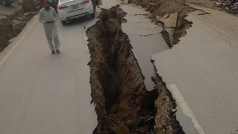 Cutremur puternic, produs în Pakistan. Primele imagini după seism