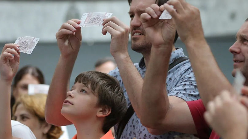 Сотрудники Нацбанка Молдовы рассказали школьникам об истории денег.