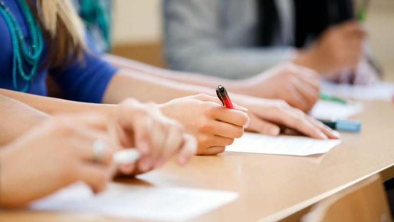 Se încheie sesiunea de BAC: Limba maternă - ultimul examen