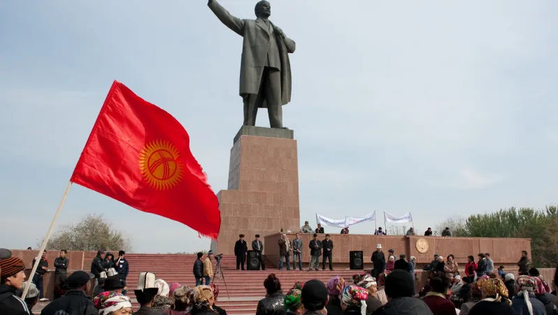 Cel mai înalt monument al lui Lenin din Asia Centrală a fost demontat
