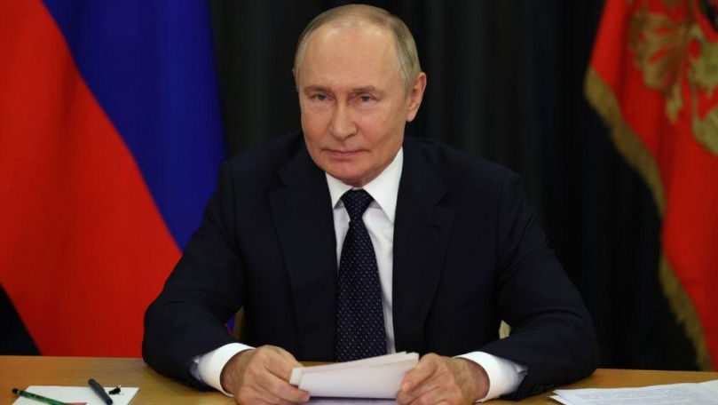 Toată lumea se uita la farfuria lui Putin. Imagini de la ziua liderului