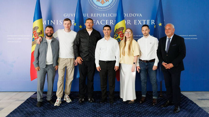 Campionul mondial la box Oleksandr Usîk, în vizită la Chișinău