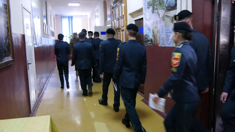 Opt recruți din Căușeni au ajuns la spital cu intoxicație de Revelion