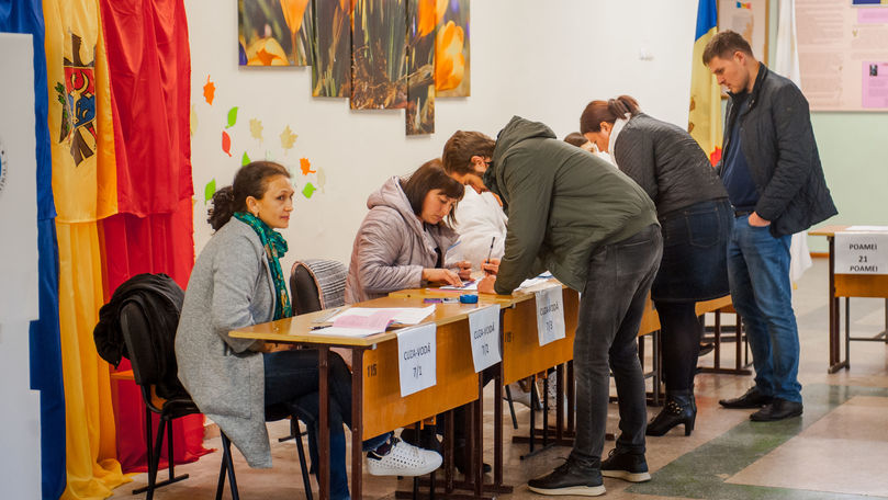 Funcționarii electorali vor primi combinezoane, iar alegătorii măști